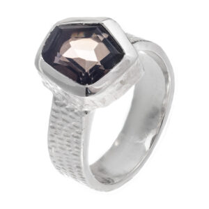 Δαχτυλίδι με αμέθυστο από ασήμι 925